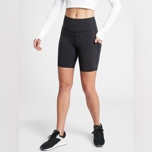 Athleta Ultimate Stash Pocket 7" Short Size Medium Black High Rise Gym Yoga